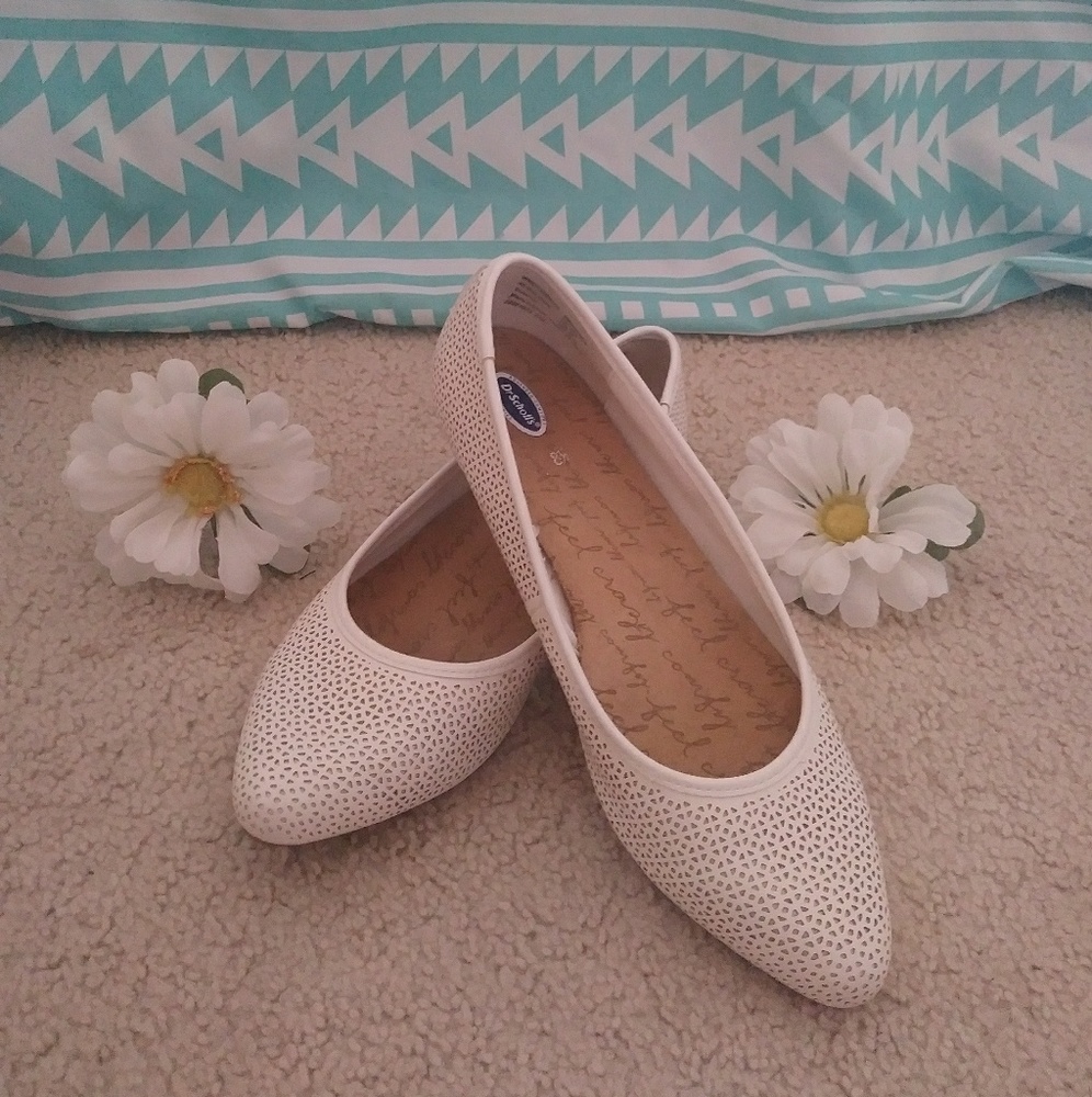 Dr. Scholl's: Women's Roar Perforated Flats